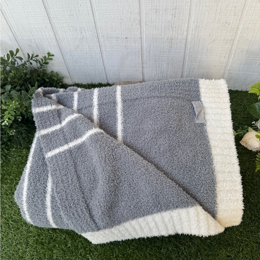 BAREFOOT DREAMS CozyChic® Horizontal Stripe Throw Blanket 45” x 60” NWOT